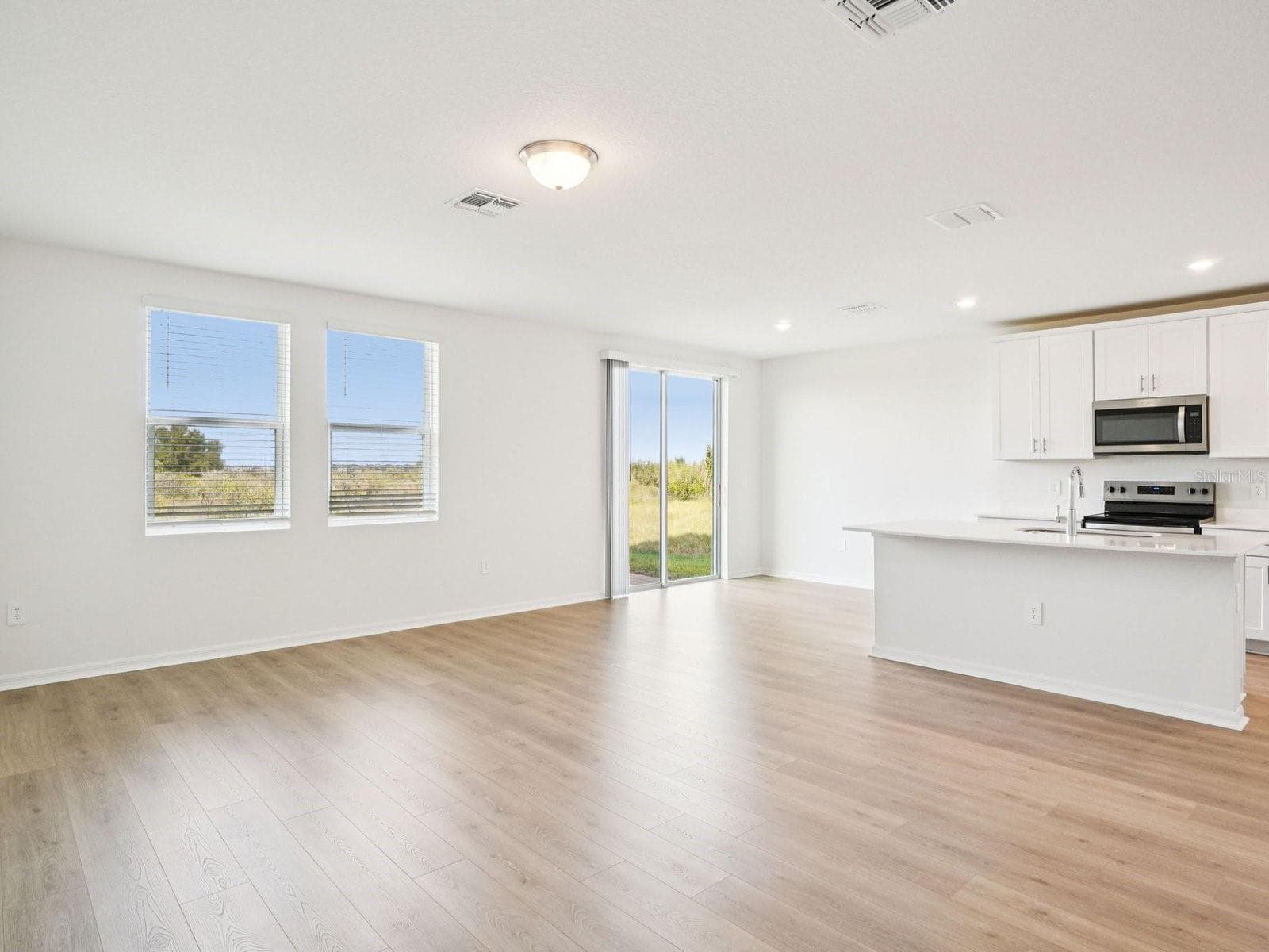 Photo is not of the actual home, but is an inspirational photo of builder’s model home and may depict options, furnishings, and/or decorator features that are not included. - 3308 ROCKS RIVER RD, DAVENPORT