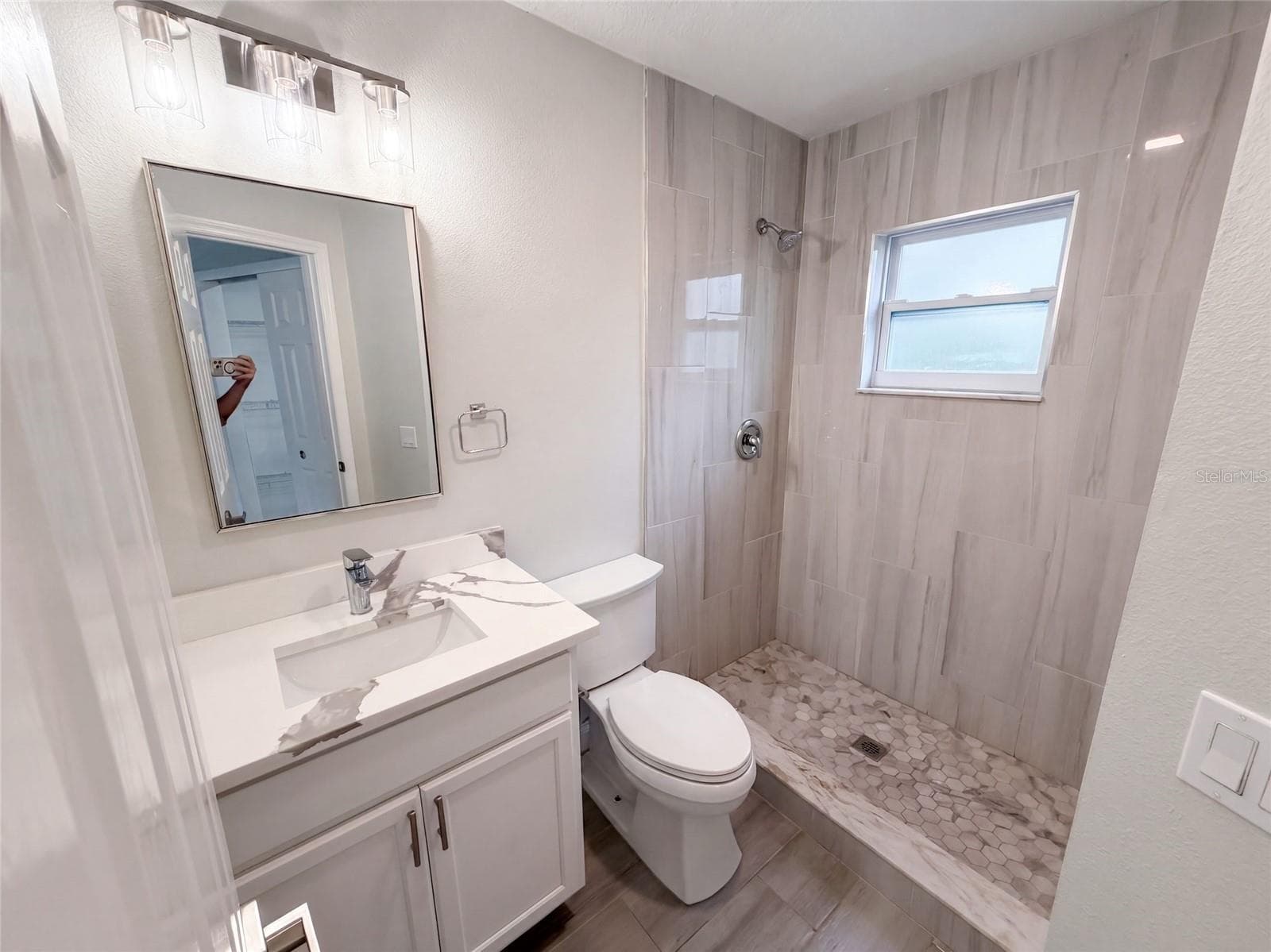 Single Family Residence at 8165 RIDGE RD, WEEKI WACHEE, photo 13 of 36