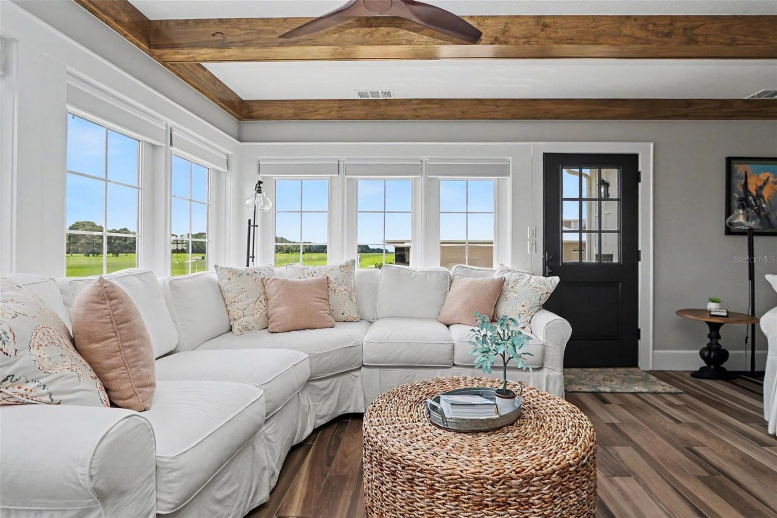 Living Area - 8727 SE 72ND AVE, OCALA