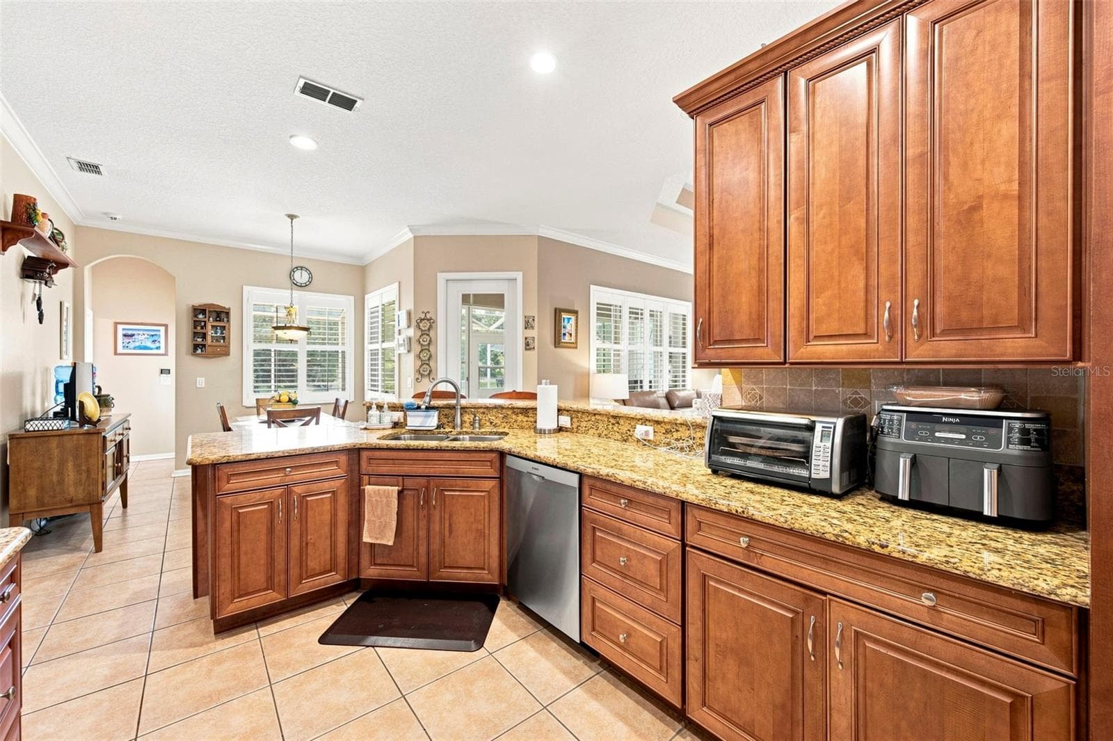 Single Family Residence at 10531 MIRACLE LN, NEW PORT RICHEY, photo 19 of 70