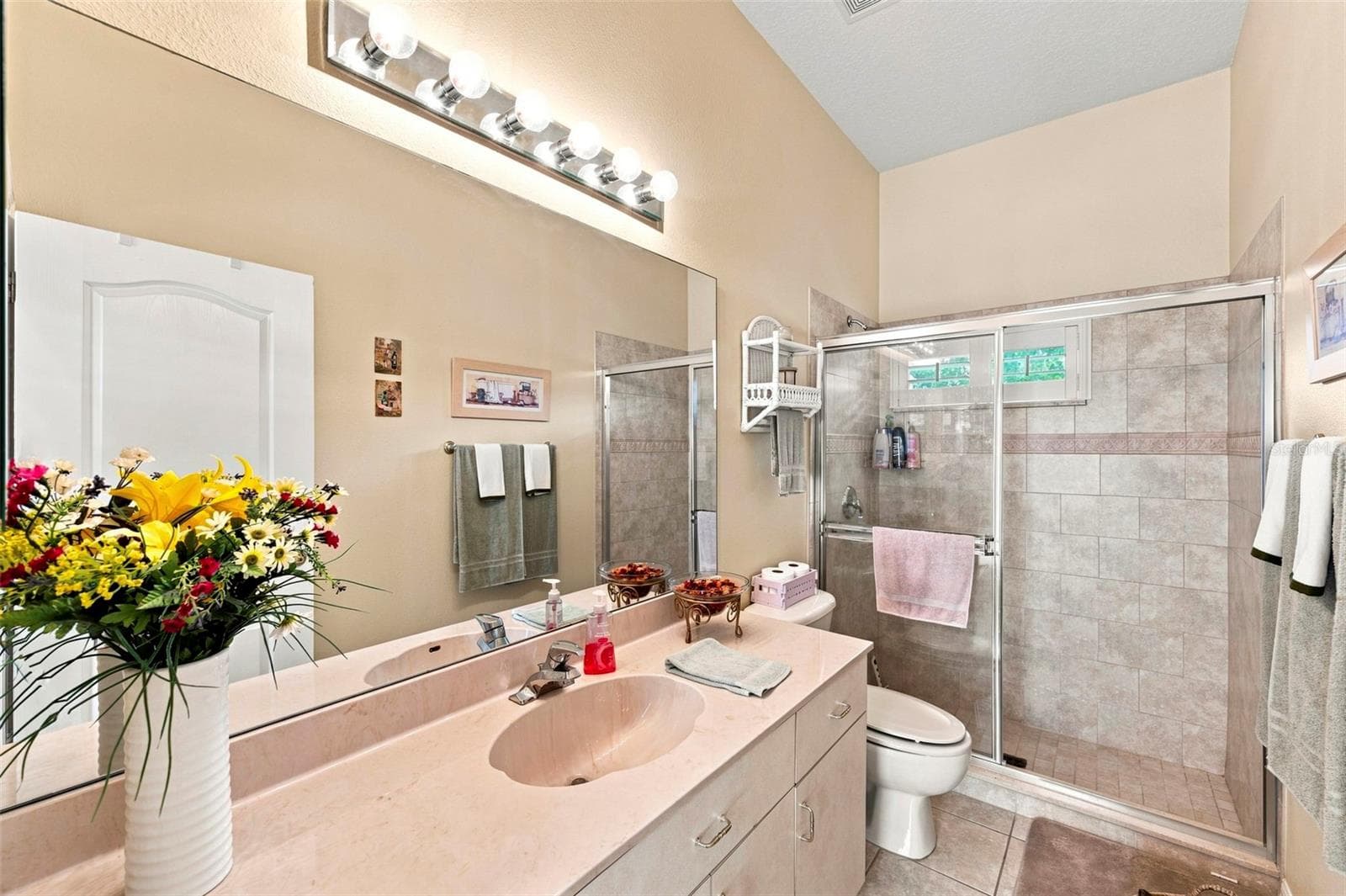 Single Family Residence at 10531 MIRACLE LN, NEW PORT RICHEY, photo 41 of 70