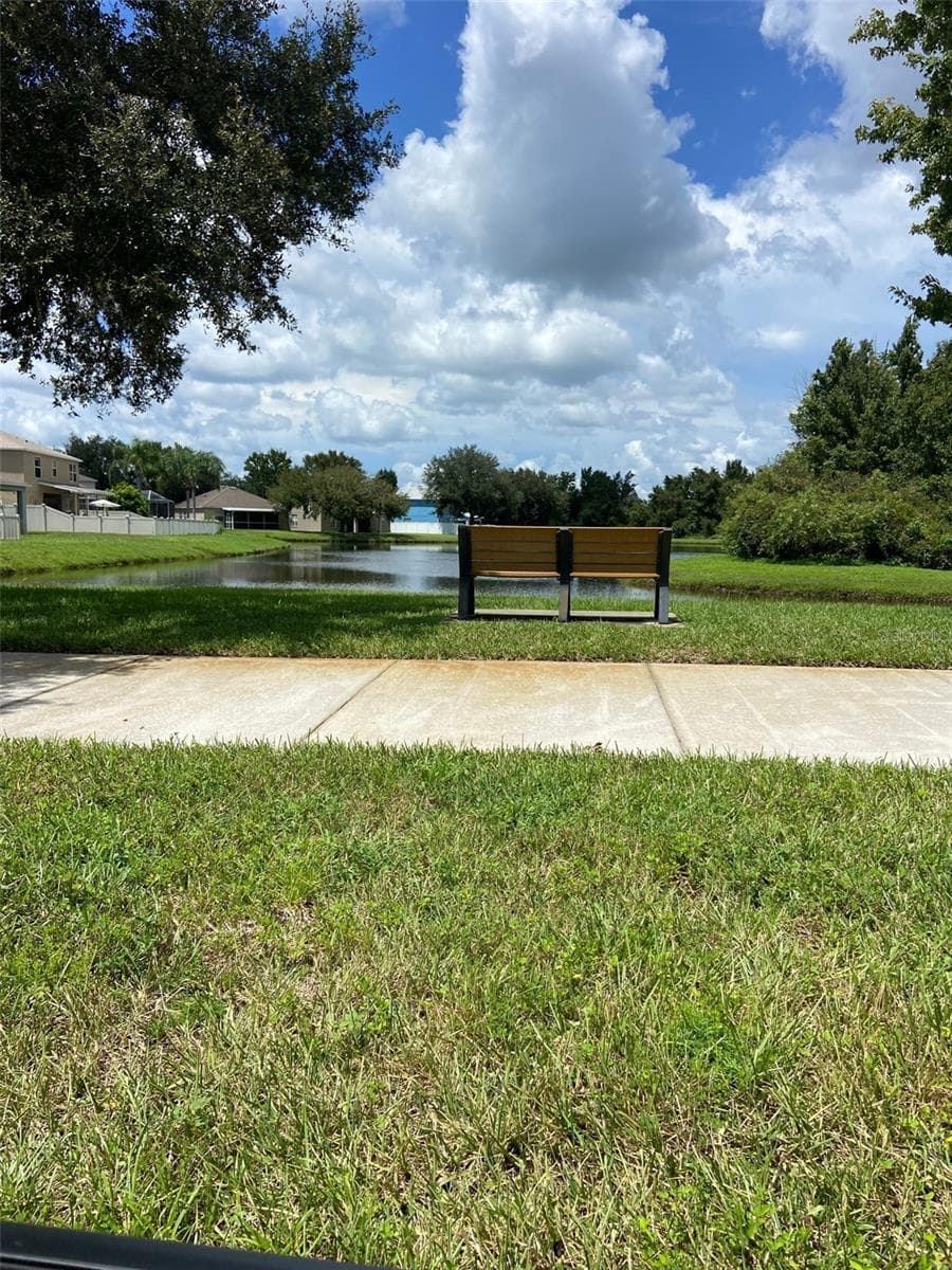 resting area - 19604 TIMBERBLUFF DR, LAND O LAKES