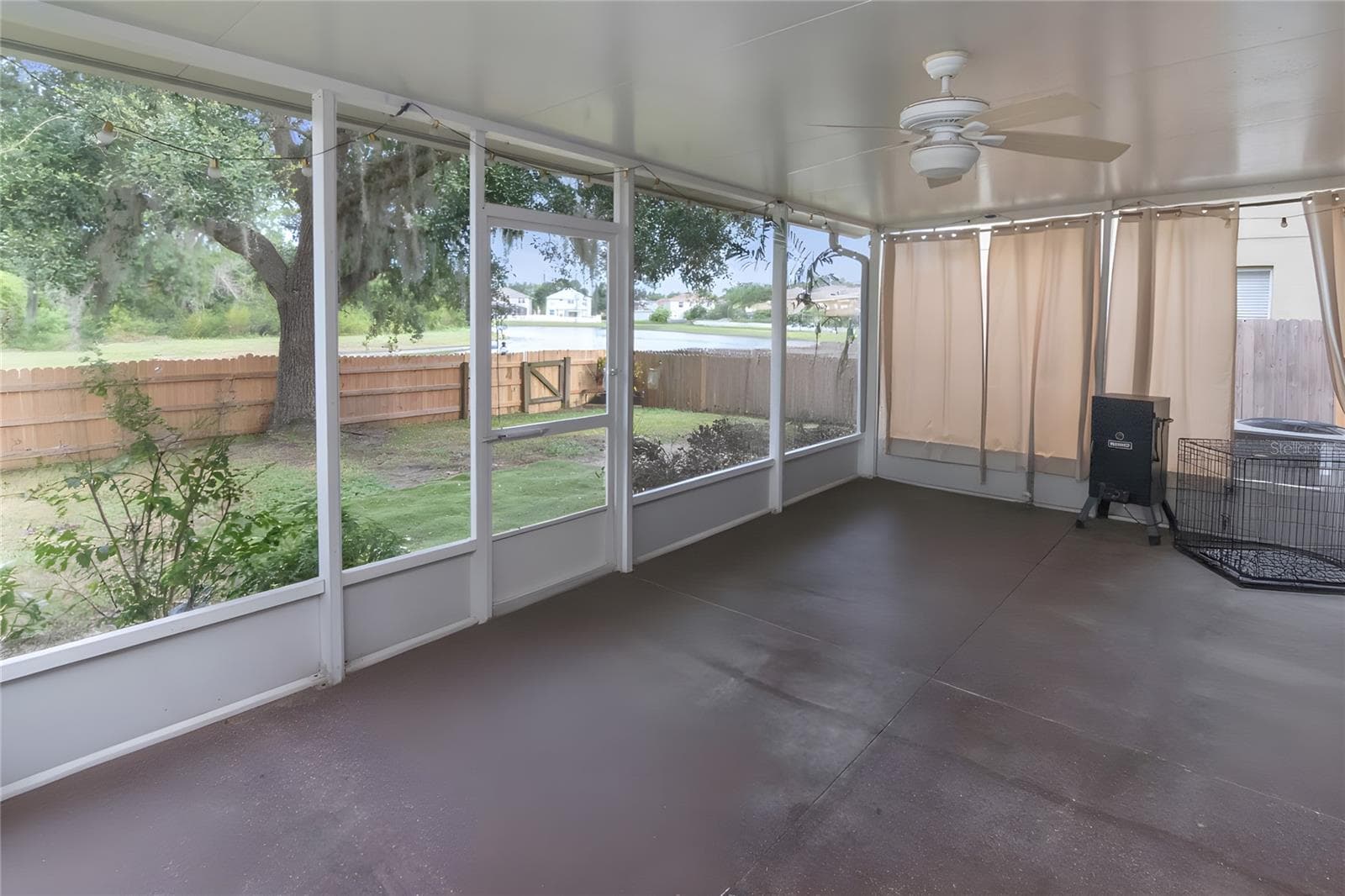 Ai edited without furniture - 19604 TIMBERBLUFF DR, LAND O LAKES