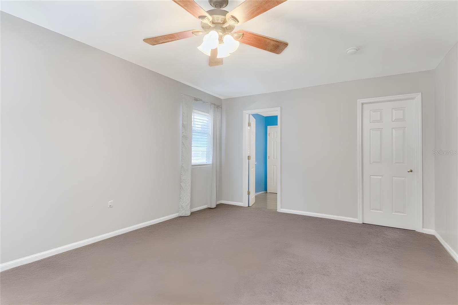 Ai edited without furniture - 19604 TIMBERBLUFF DR, LAND O LAKES