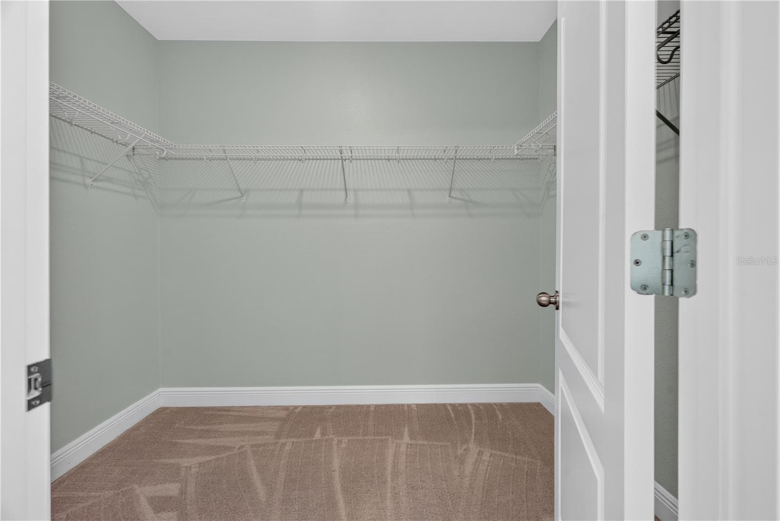 Walk-in Closet - 878 BENJAMIN TRL, DAVENPORT