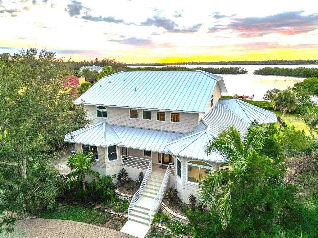 Single Family Residence at 6511 BAYSHORE RD, PALMETTO, photo 2 of 48