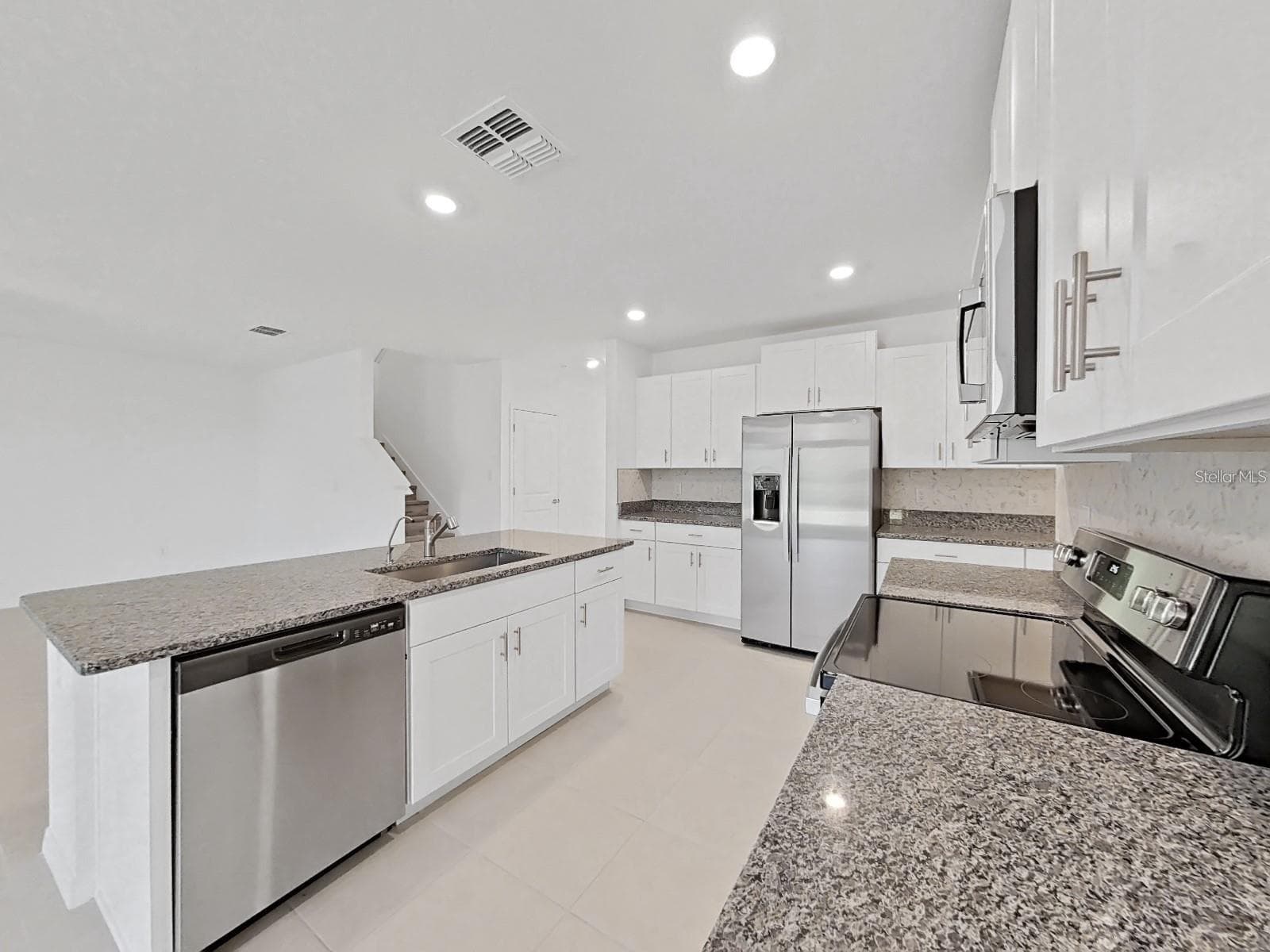 Single Family Residence at 36385 FLATS ST, ZEPHYRHILLS, photo 10 of 46