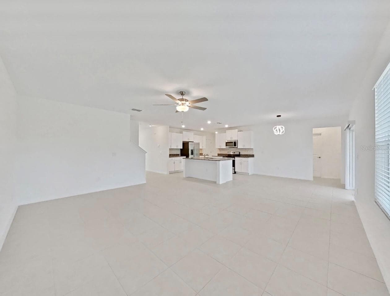 Living Room - 36385 FLATS ST, ZEPHYRHILLS