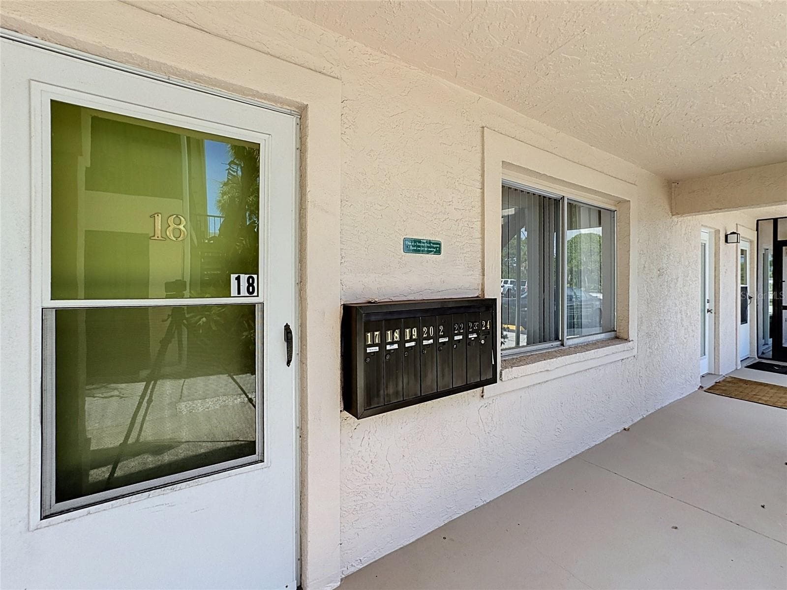 Condominium at 612 GUILD DR #18, VENICE, photo 3 of 17