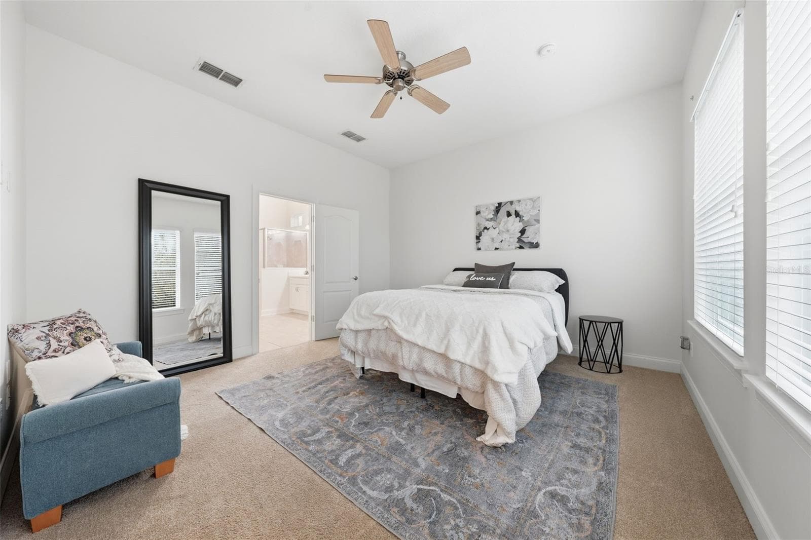 Primary bedroom with ensuite - 16716 ABBEY HILL CT, CLERMONT