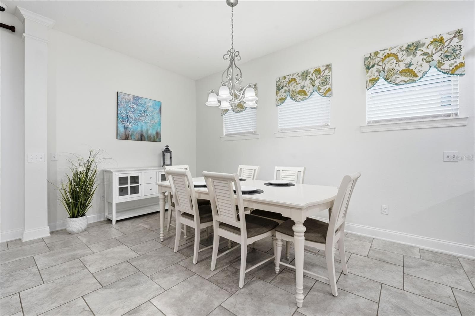 Tons of natural light throughout main areas - 16716 ABBEY HILL CT, CLERMONT