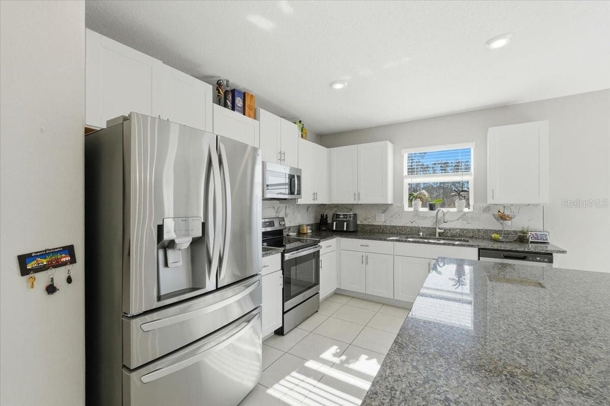 Single Family Residence at 2175 OLD MINING RD, LAKELAND, photo 6 of 57