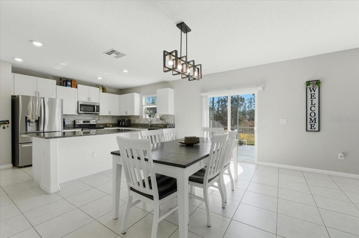 Single Family Residence at 2175 OLD MINING RD, LAKELAND, photo 8 of 57