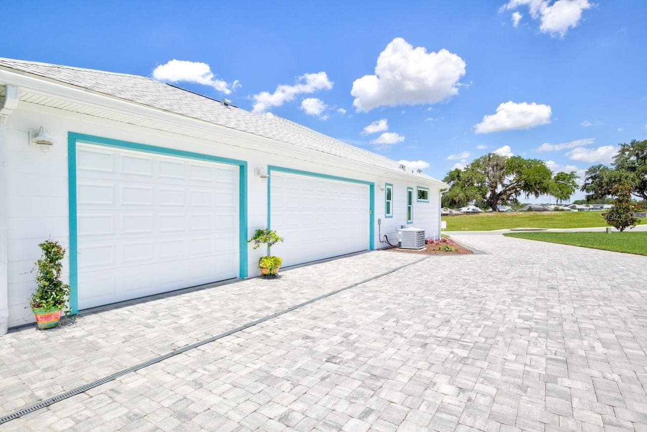 Single Family Residence at 1148 BAHIA HONDA KEY DR, LADY LAKE, photo 23 of 42