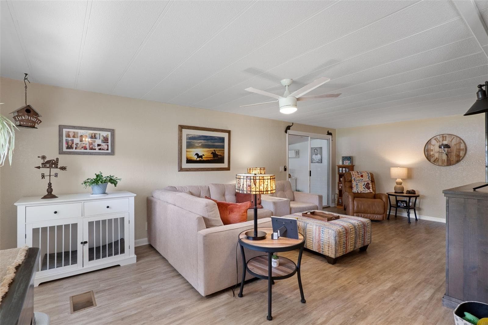 Living room - 12041 FAIRWAY AVE, BROOKSVILLE