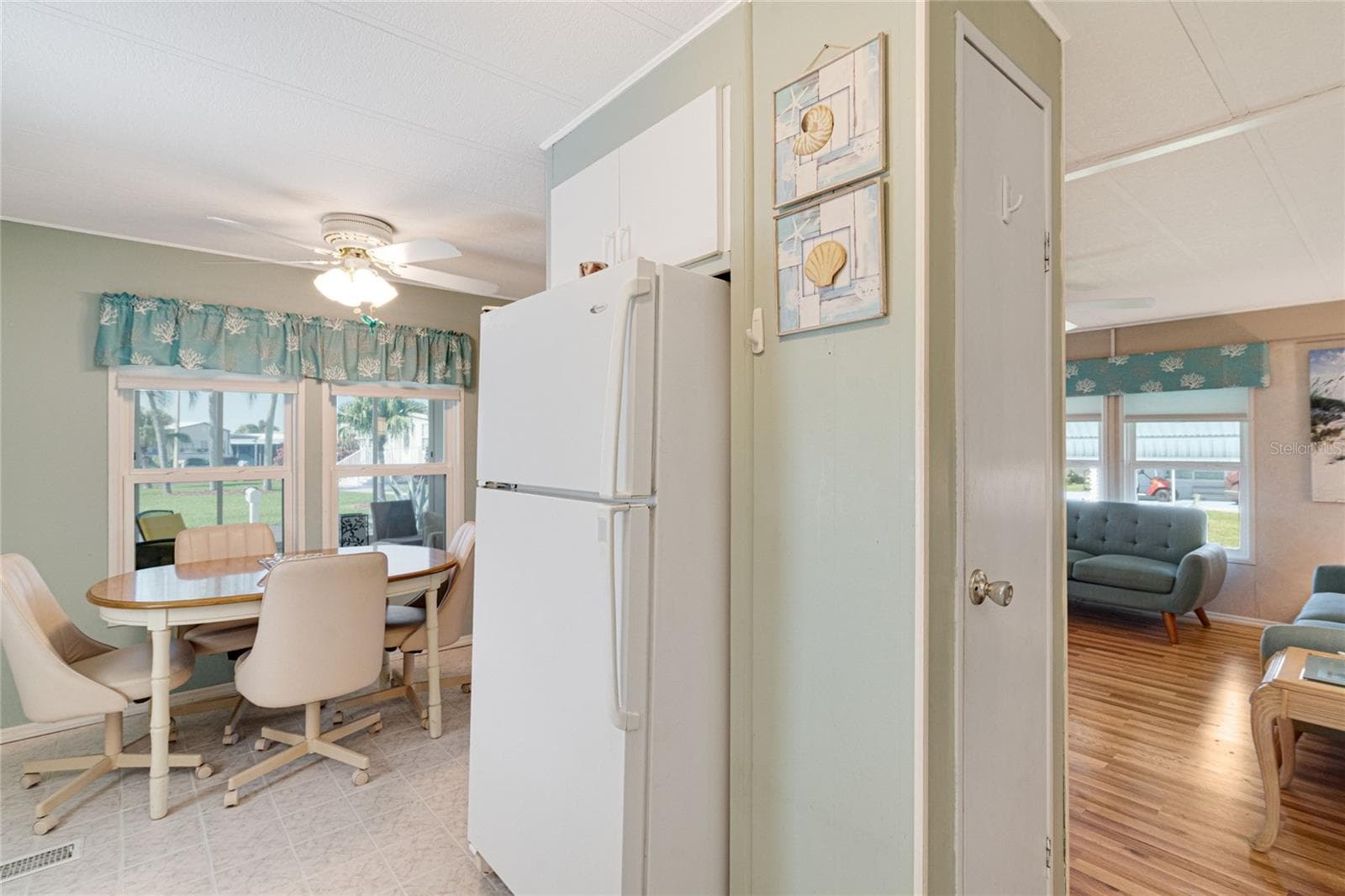 Manufactured Home at 700 FAIRMOUNT DR, NORTH PORT, photo 17 of 49