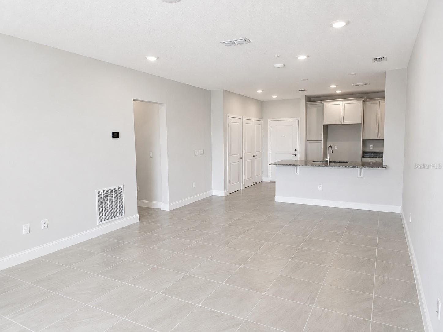 Condominium at 7545 LAUREATE BLVD #7208, ORLANDO, photo 8 of 31