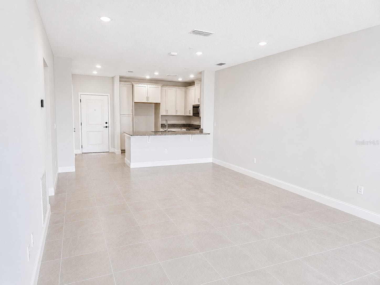 Condominium at 7545 LAUREATE BLVD #7208, ORLANDO, photo 9 of 31