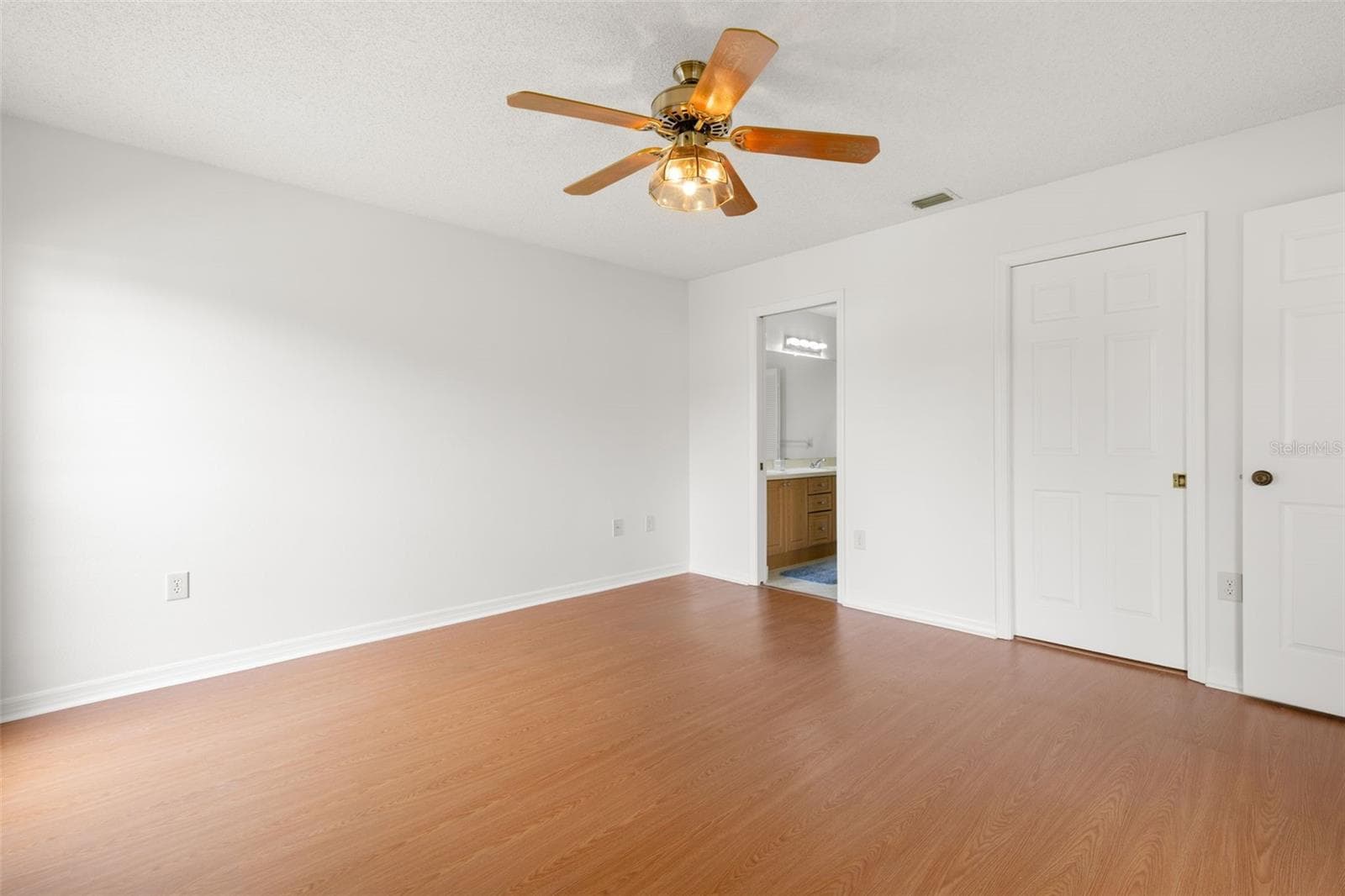 Condominium at 1801 E LAKE RD #19D, PALM HARBOR, photo 30 of 53