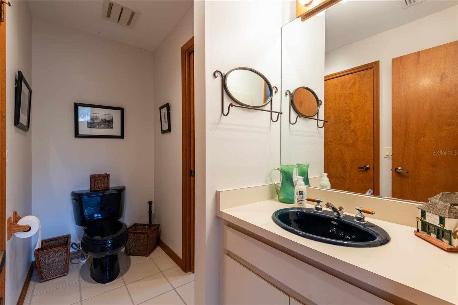 Single Family Residence at 16509 E COURSE DR, TAMPA, photo 33 of 50