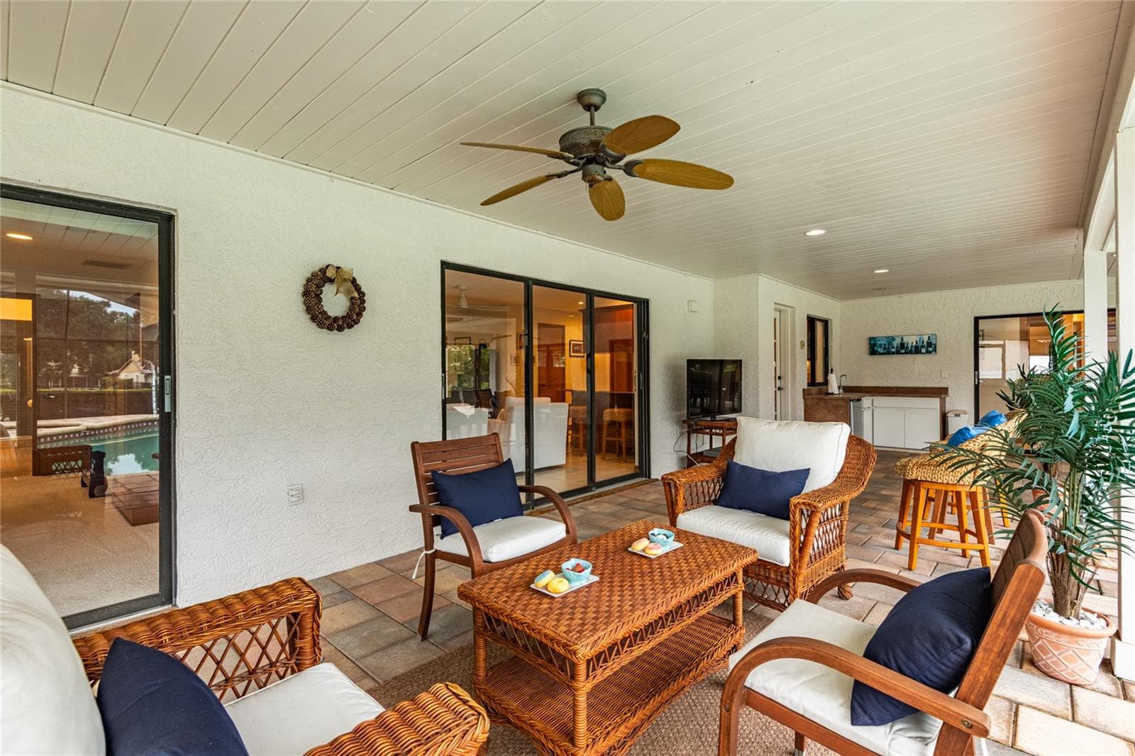 Single Family Residence at 16509 E COURSE DR, TAMPA, photo 40 of 50