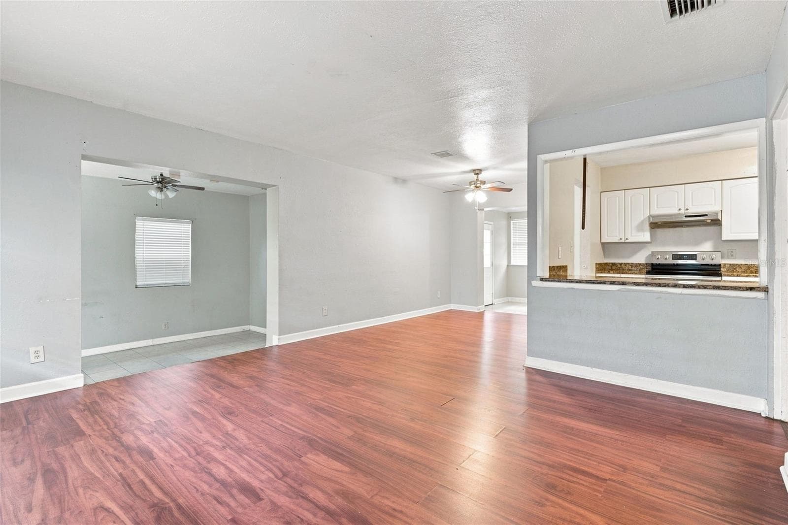 Single Family Residence at 3519 CALUMET DR, ORLANDO, photo 3 of 32