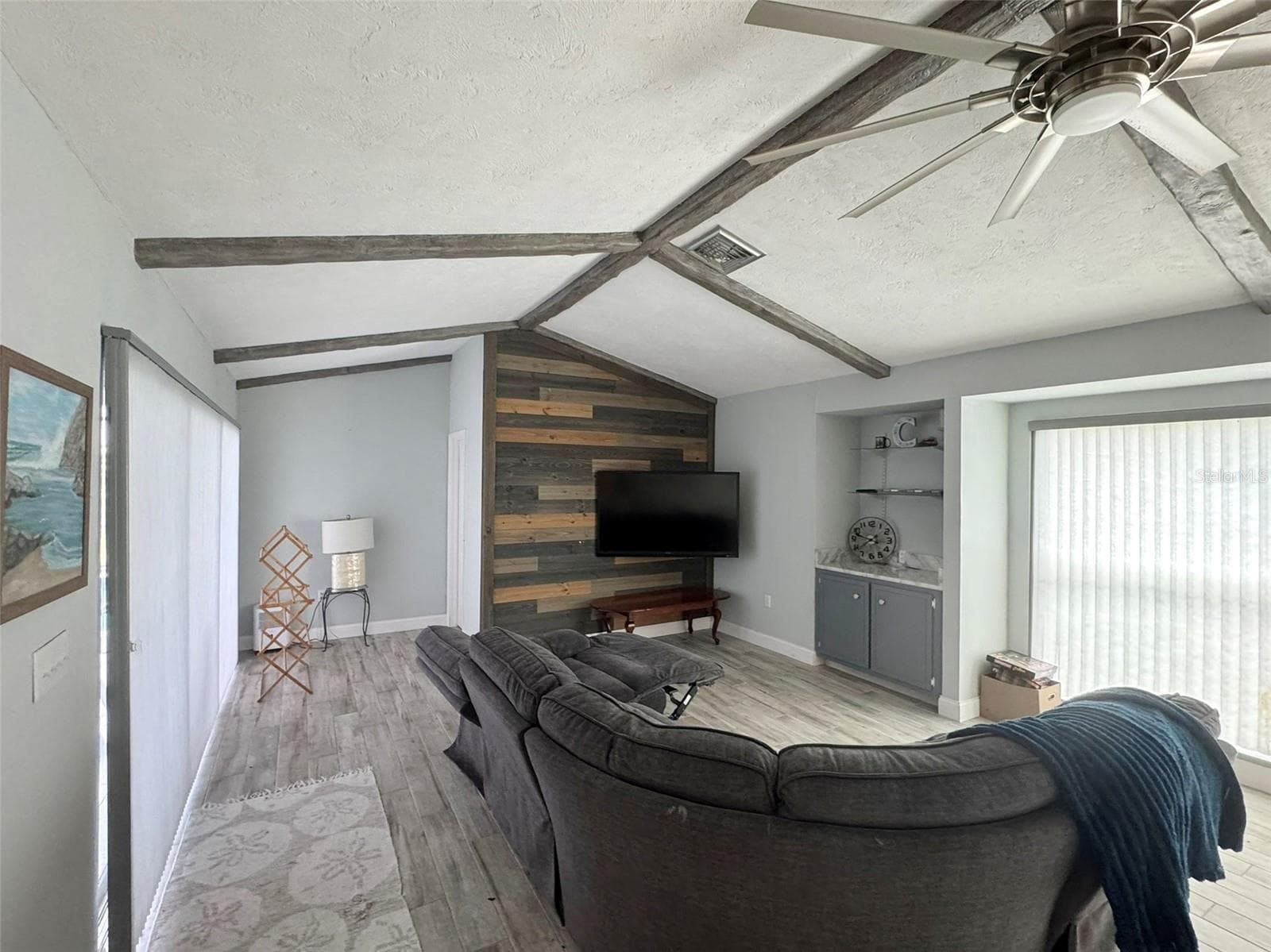 family room - 1009 INDIAN HILLS CT, VENICE