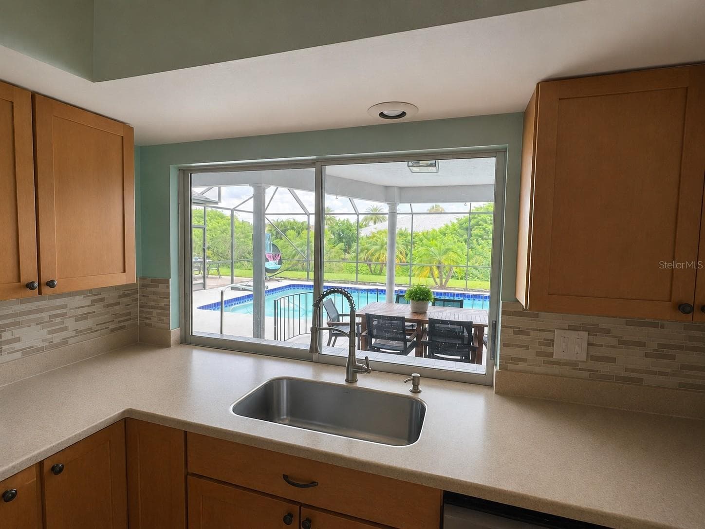 Single Family Residence at 1009 INDIAN HILLS CT, VENICE, photo 19 of 49