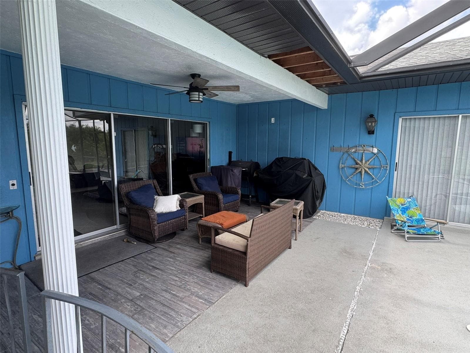 Single Family Residence at 1009 INDIAN HILLS CT, VENICE, photo 43 of 49