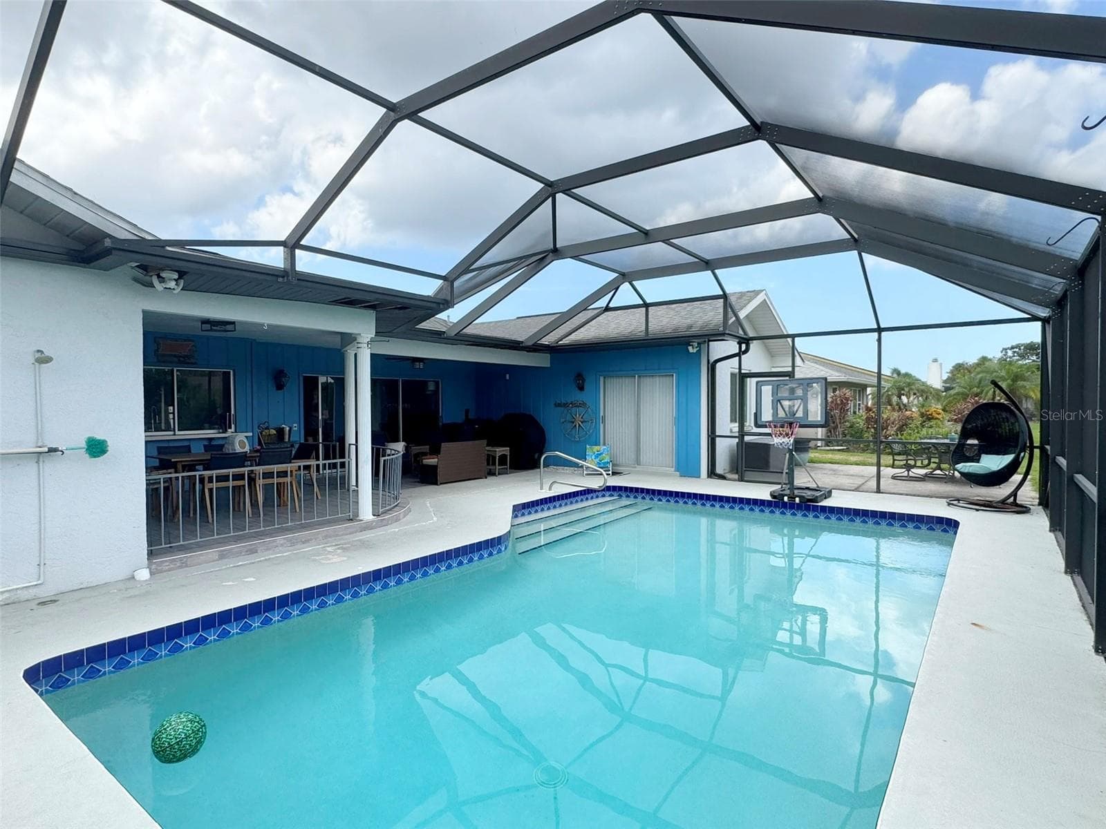 Single Family Residence at 1009 INDIAN HILLS CT, VENICE, photo 44 of 49