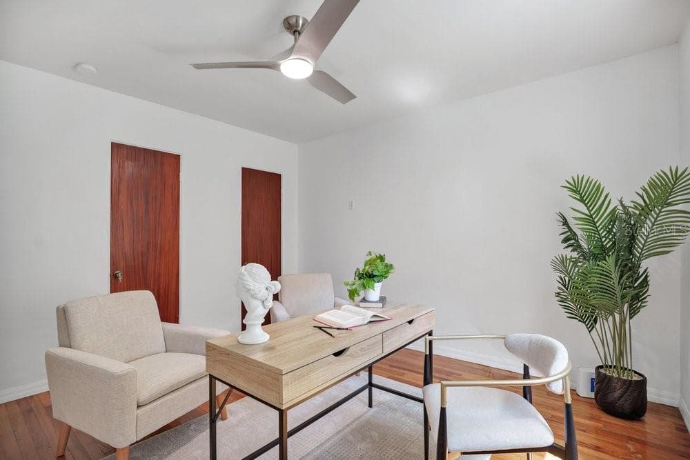 Guest bedroom 3, or Office Space - 601 WESTMINSTER ST, ORLANDO