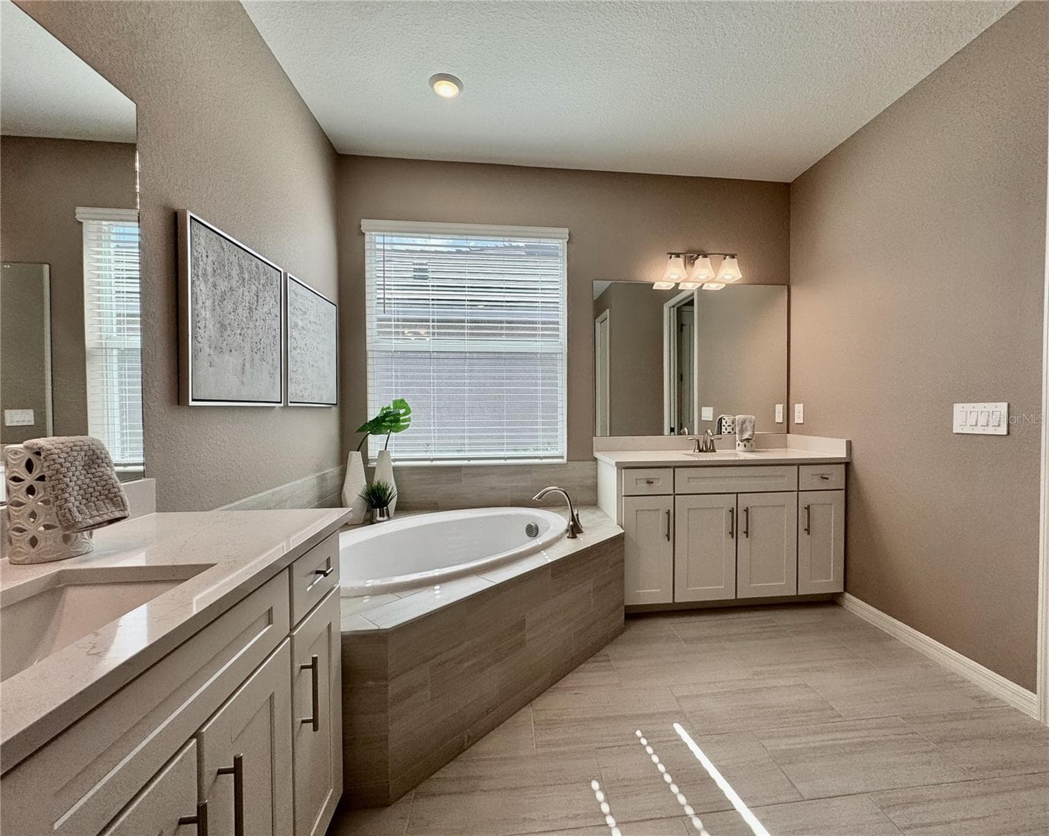 Single Family Residence at 19140 CHERRYSTONE WAY, LAKEWOOD RANCH, photo 10 of 36