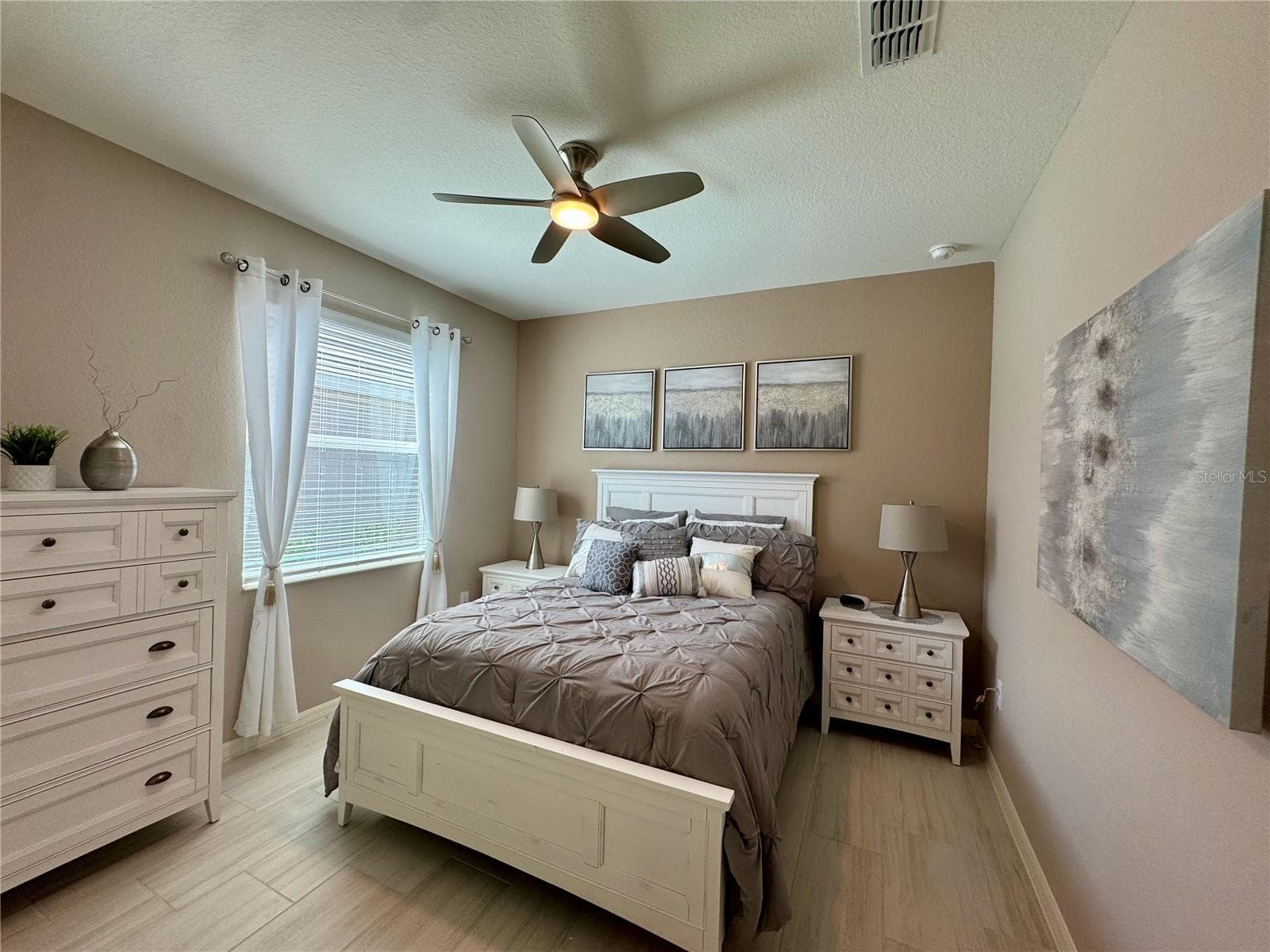 Single Family Residence at 19140 CHERRYSTONE WAY, LAKEWOOD RANCH, photo 15 of 36