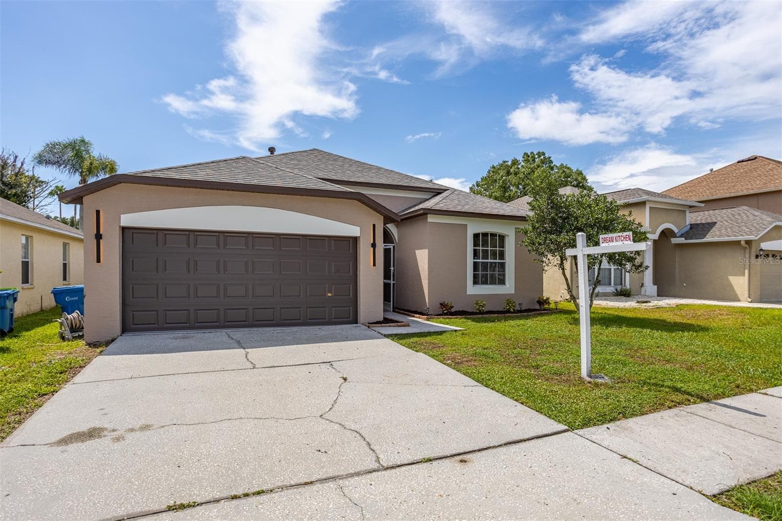 Single Family Residence at 22836 MARSH WREN DR, LAND O LAKES, photo 2 of 30