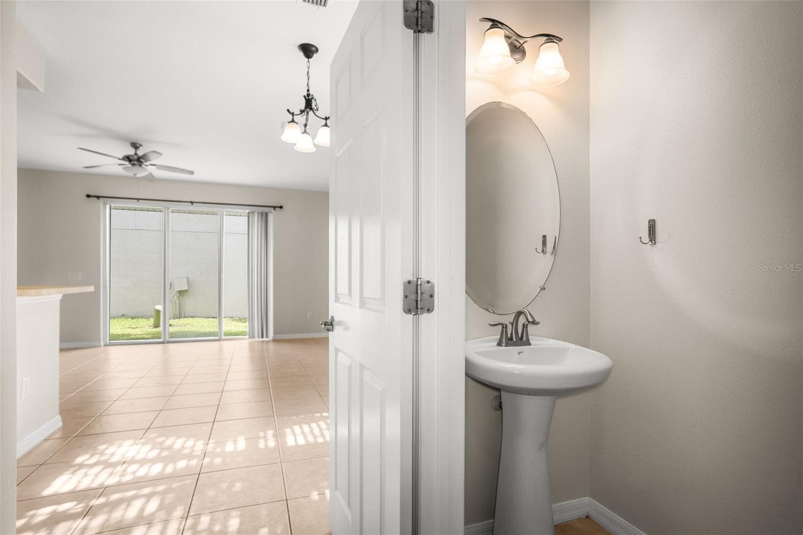 Townhouse at 1516 TALISKER DR, CLEARWATER, photo 3 of 23
