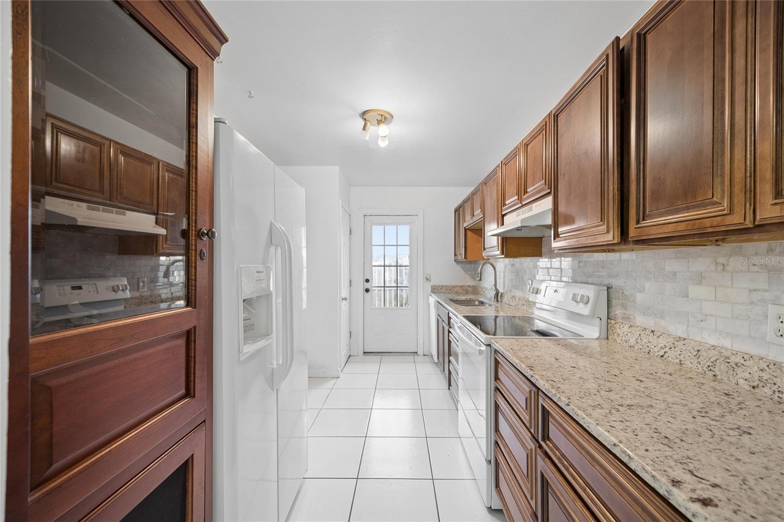 Condominium at 725 NORTHLAKE BLVD #10, ALTAMONTE SPRINGS, photo 8 of 27