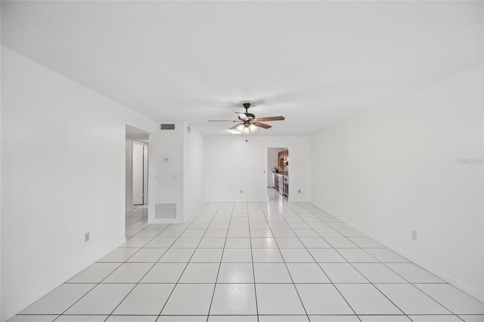 Condominium at 725 NORTHLAKE BLVD #10, ALTAMONTE SPRINGS, photo 17 of 27