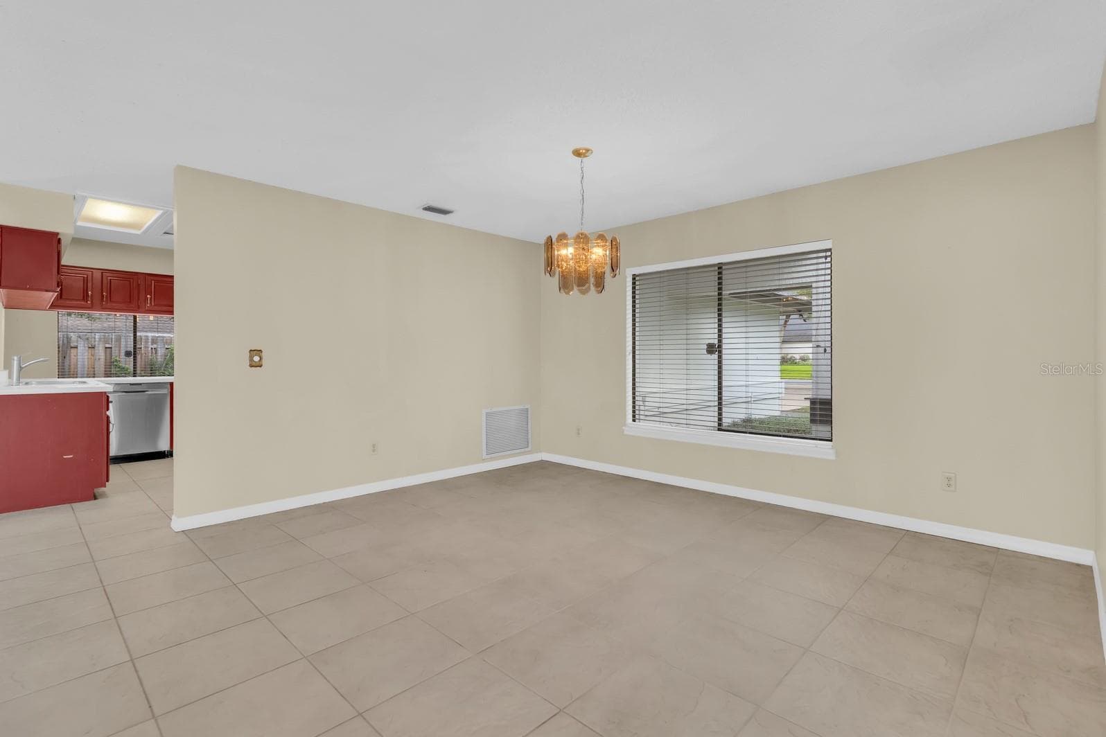 Single Family Residence at 381 HAVERLAKE CIR, APOPKA, photo 9 of 43