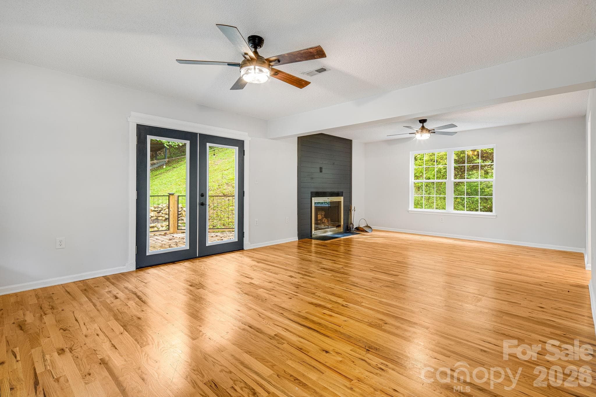 Single Family Residence at Clyde, photo 23 of 75