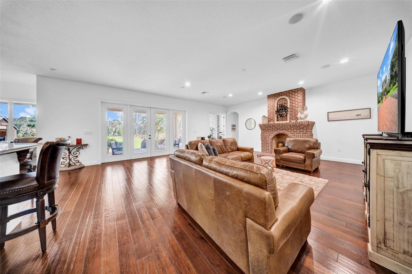 Family Room - 17930 DORMAN RD, LITHIA