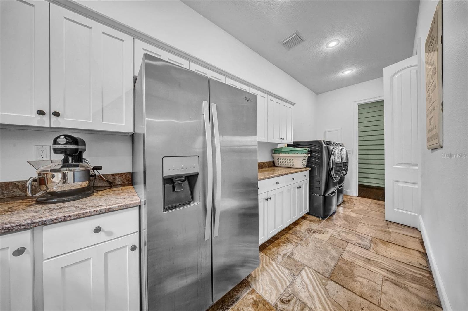 Kitchen - 17930 DORMAN RD, LITHIA