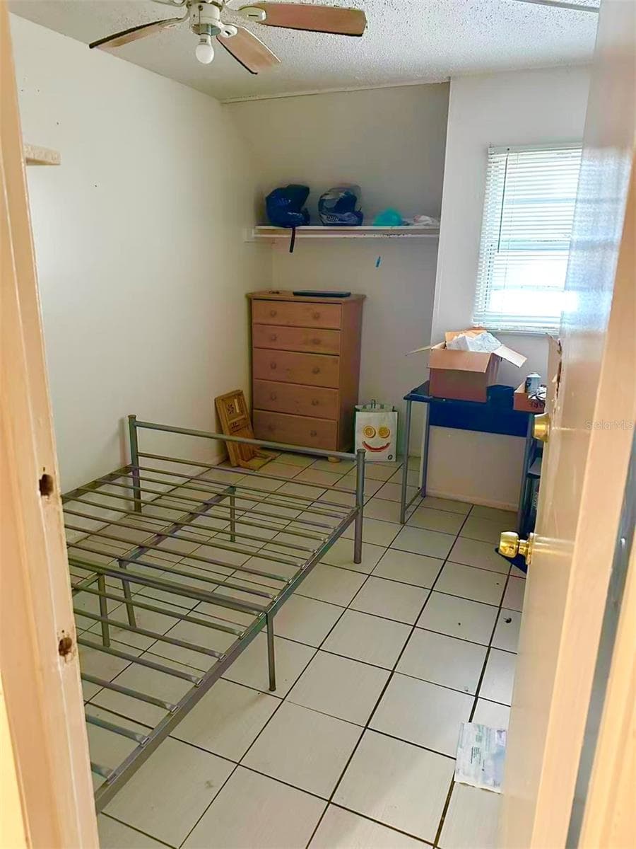 Condominium at 914 SW 8TH AVE #42, GAINESVILLE, photo 10 of 11