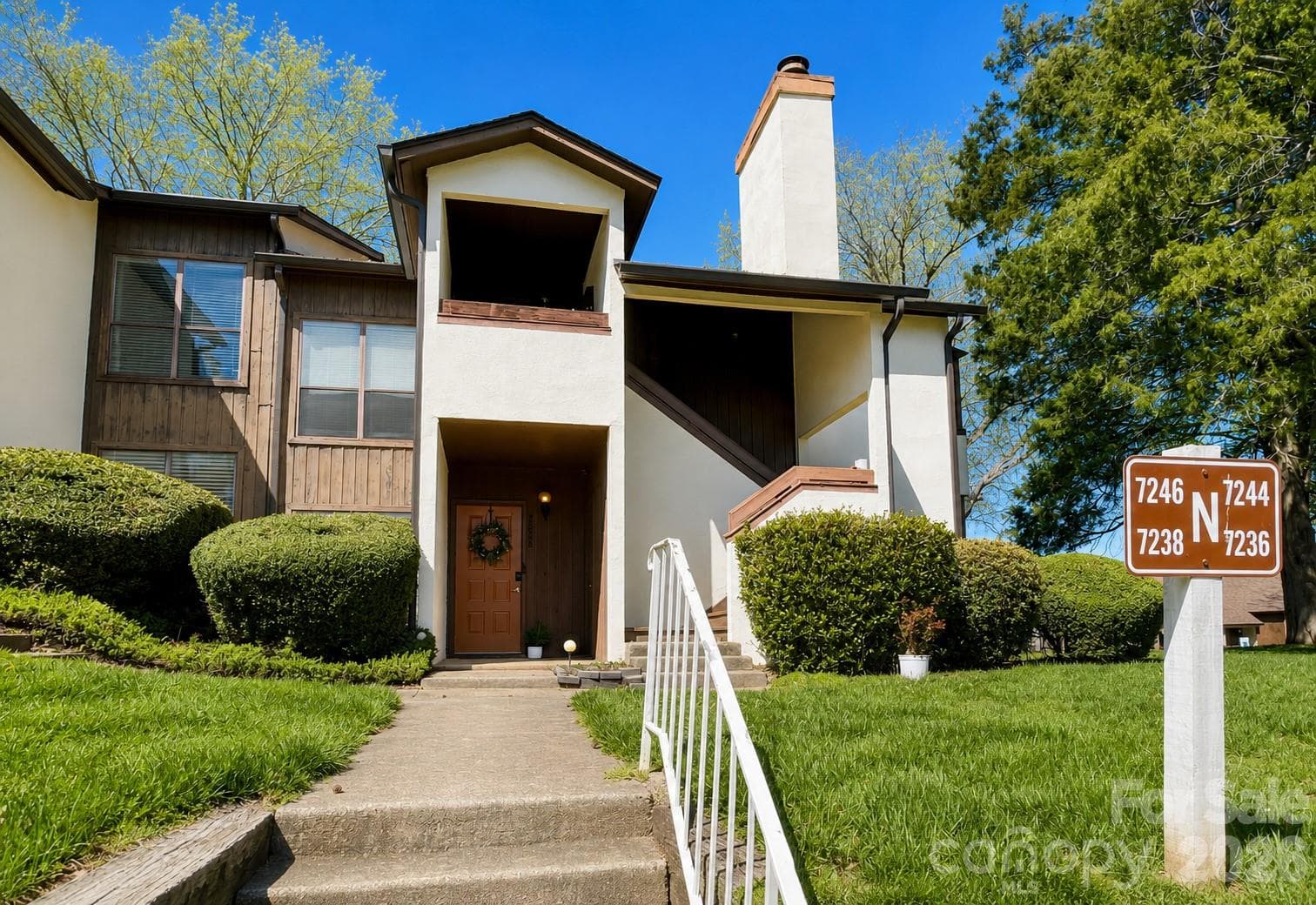 Condominium at 7236 Winery Lane, Charlotte, photo 2 of 29