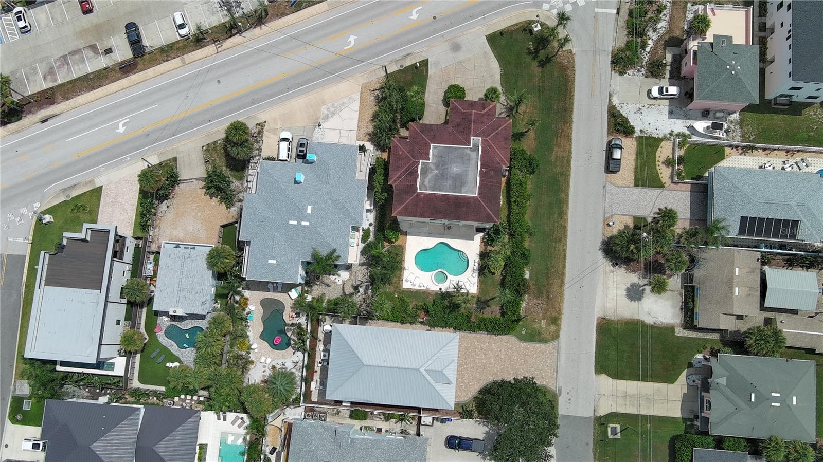 Single Family Residence at 818 OCEAN AVE, NEW SMYRNA BEACH, photo 37 of 40