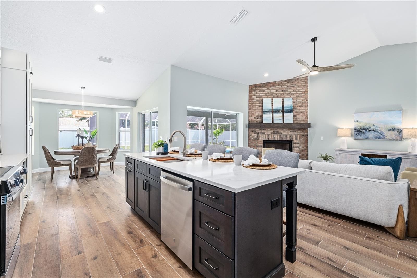 Kitchen - 173 BAYSIDE DR, PALM COAST