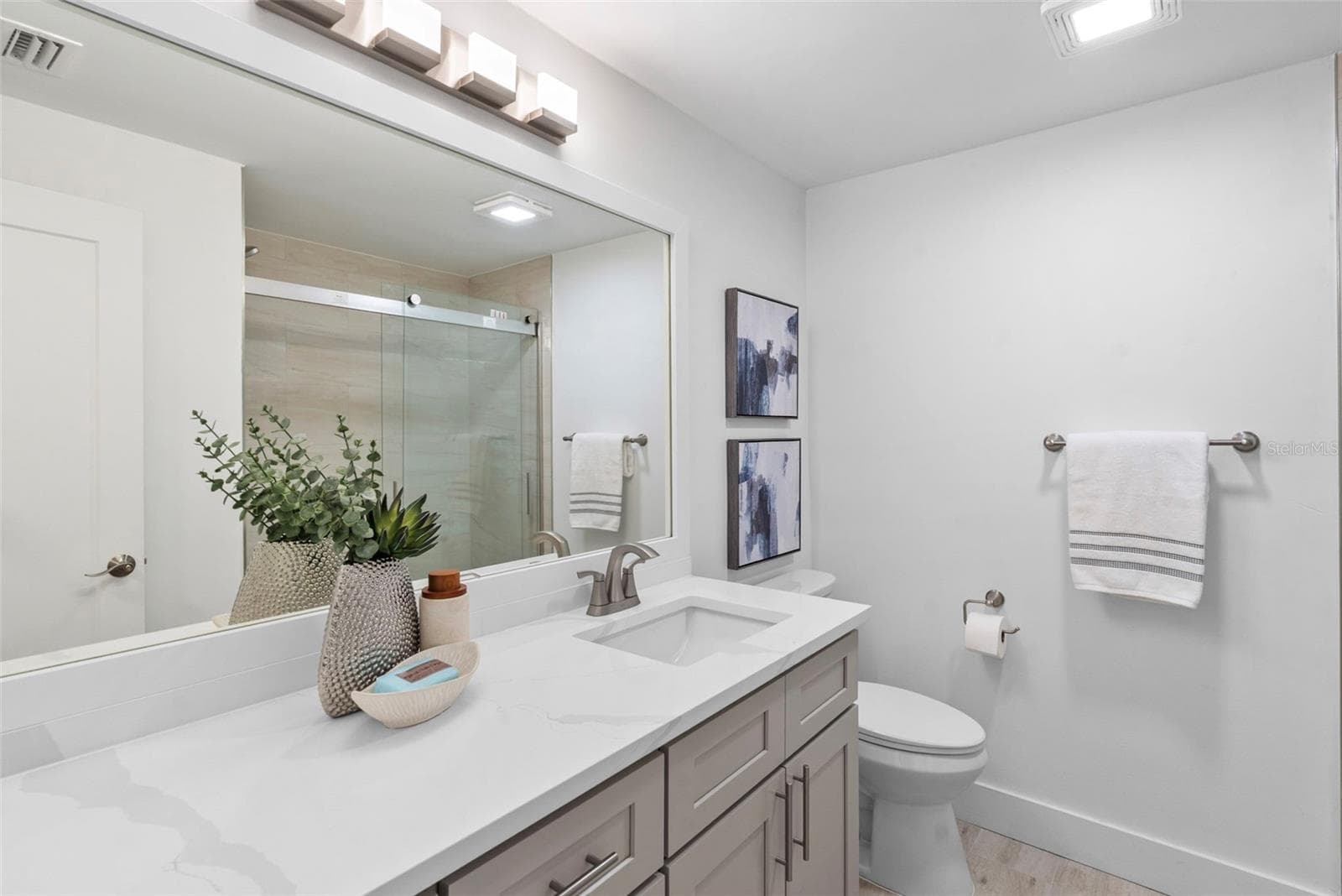 Single Family Residence at 251 N JULIA CIR, ST PETE BEACH, photo 28 of 48