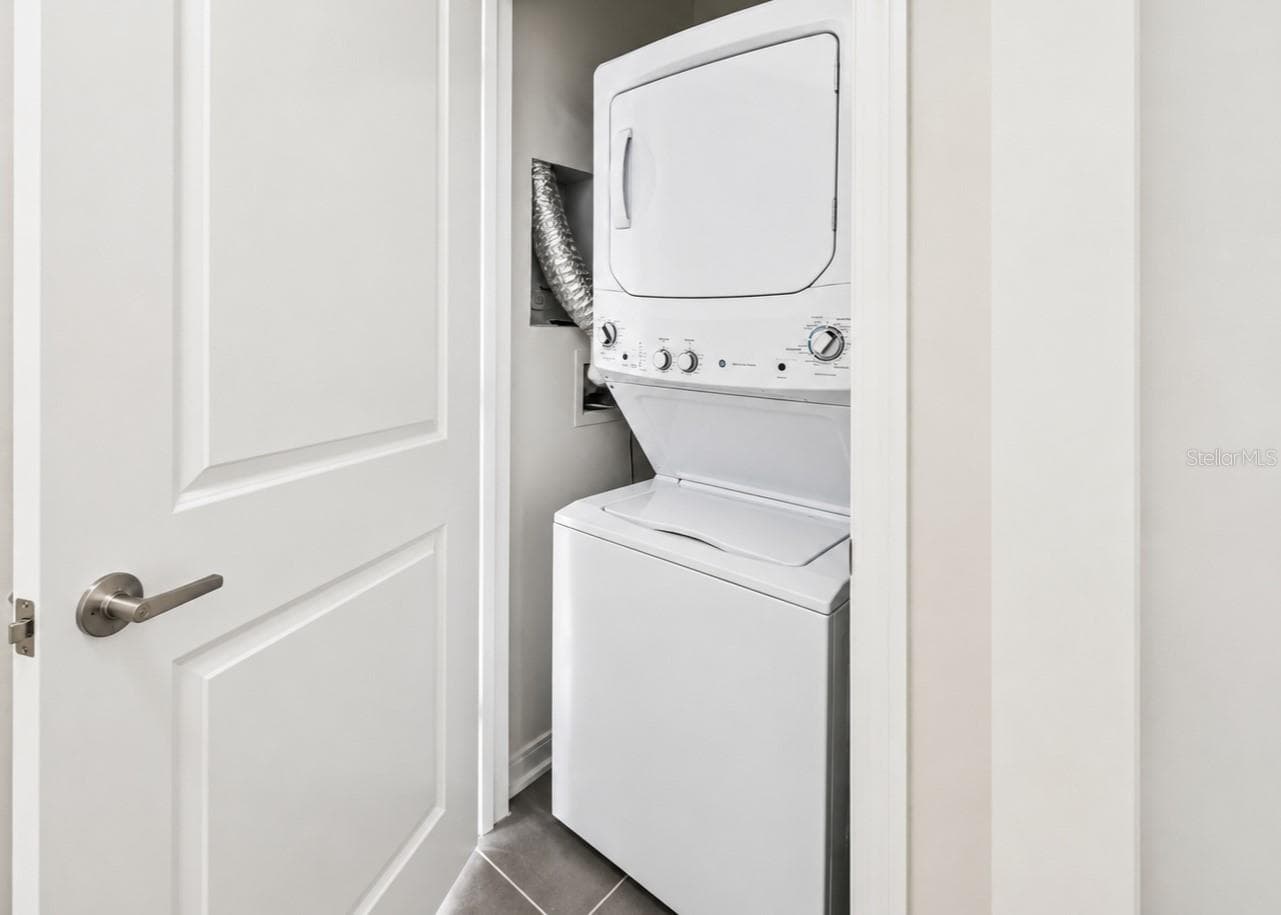 Next Gen Laundry - 4249 BABBLING BROOK WAY, KISSIMMEE