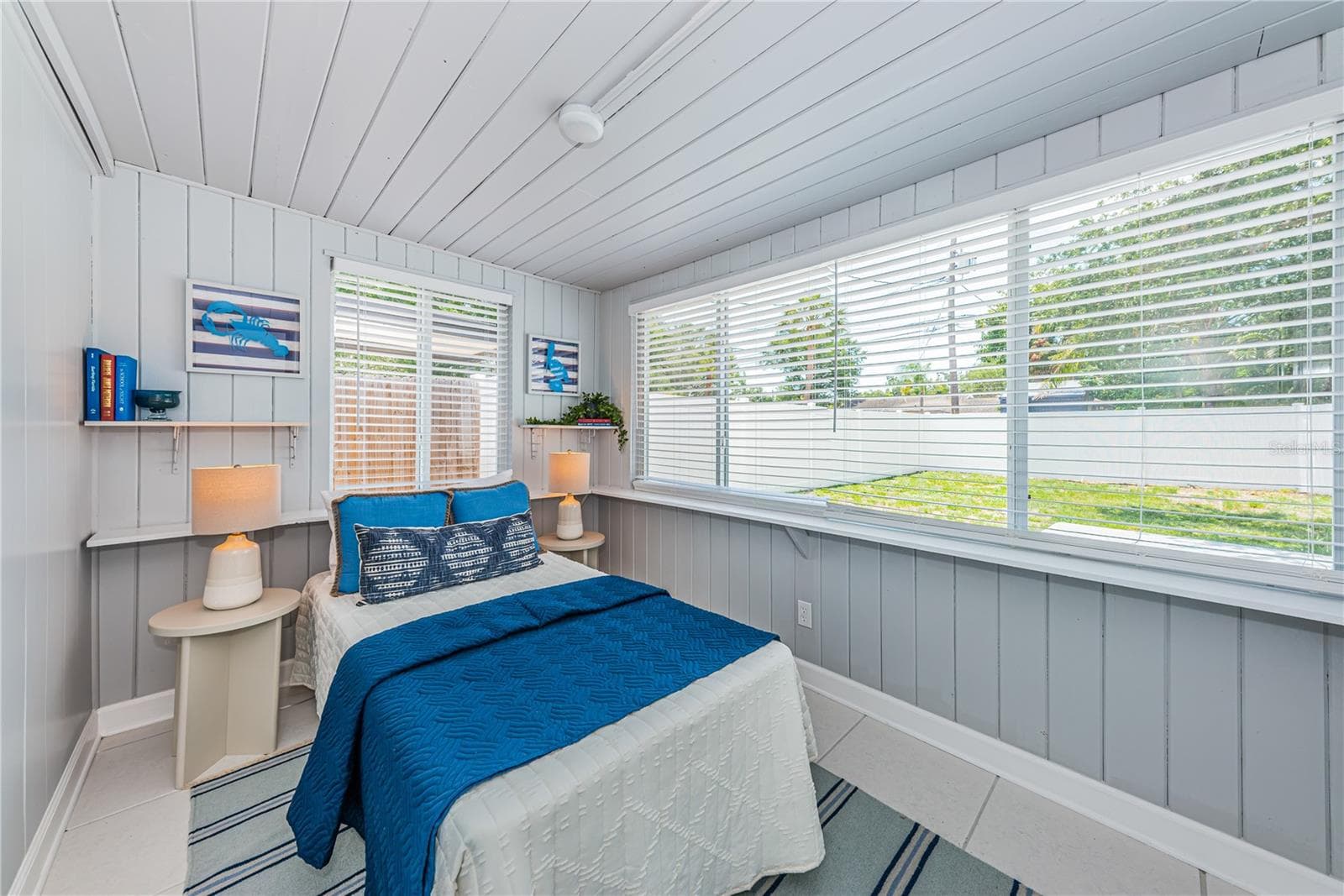 13.5’x7.7’ Third Bedroom - 262 40 AVE NE, ST PETERSBURG