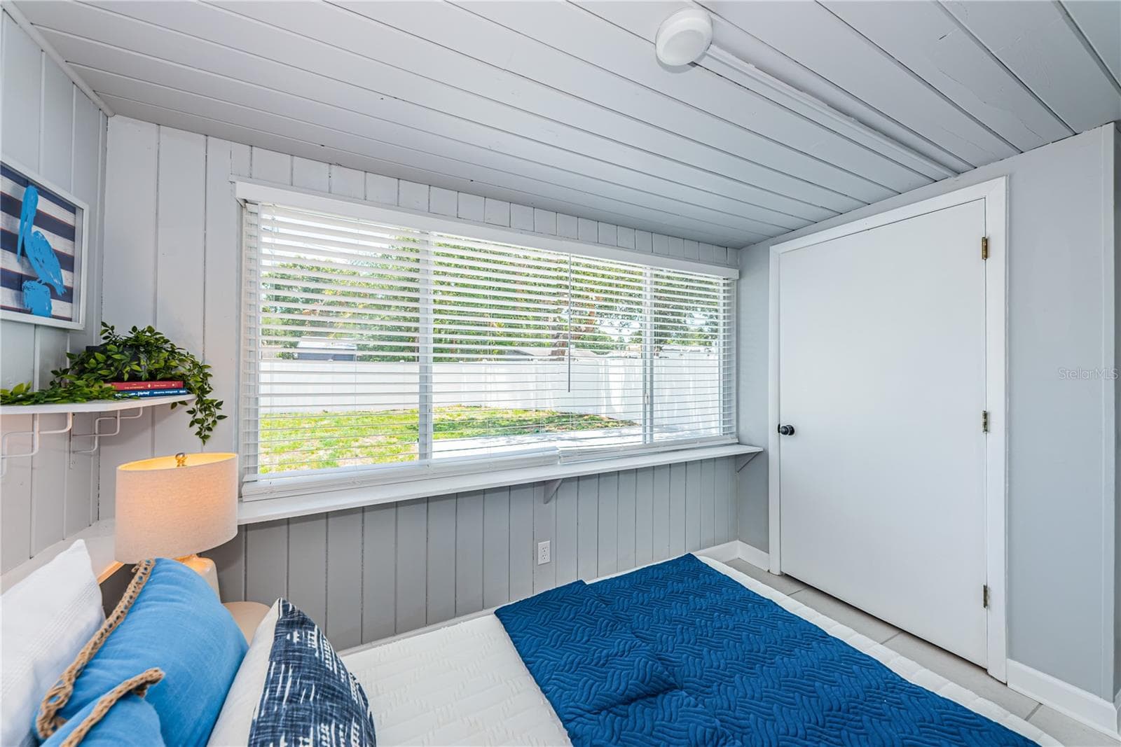 13.5’x7.7’ Third Bedroom - 262 40 AVE NE, ST PETERSBURG
