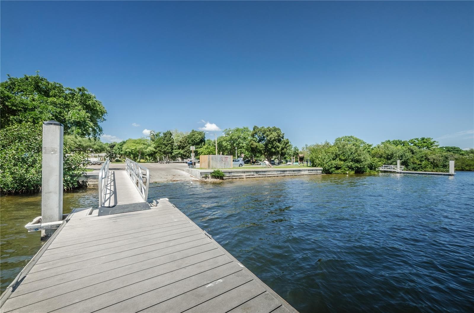 Launch and go to the Bay of Gulf of America - 262 40 AVE NE, ST PETERSBURG